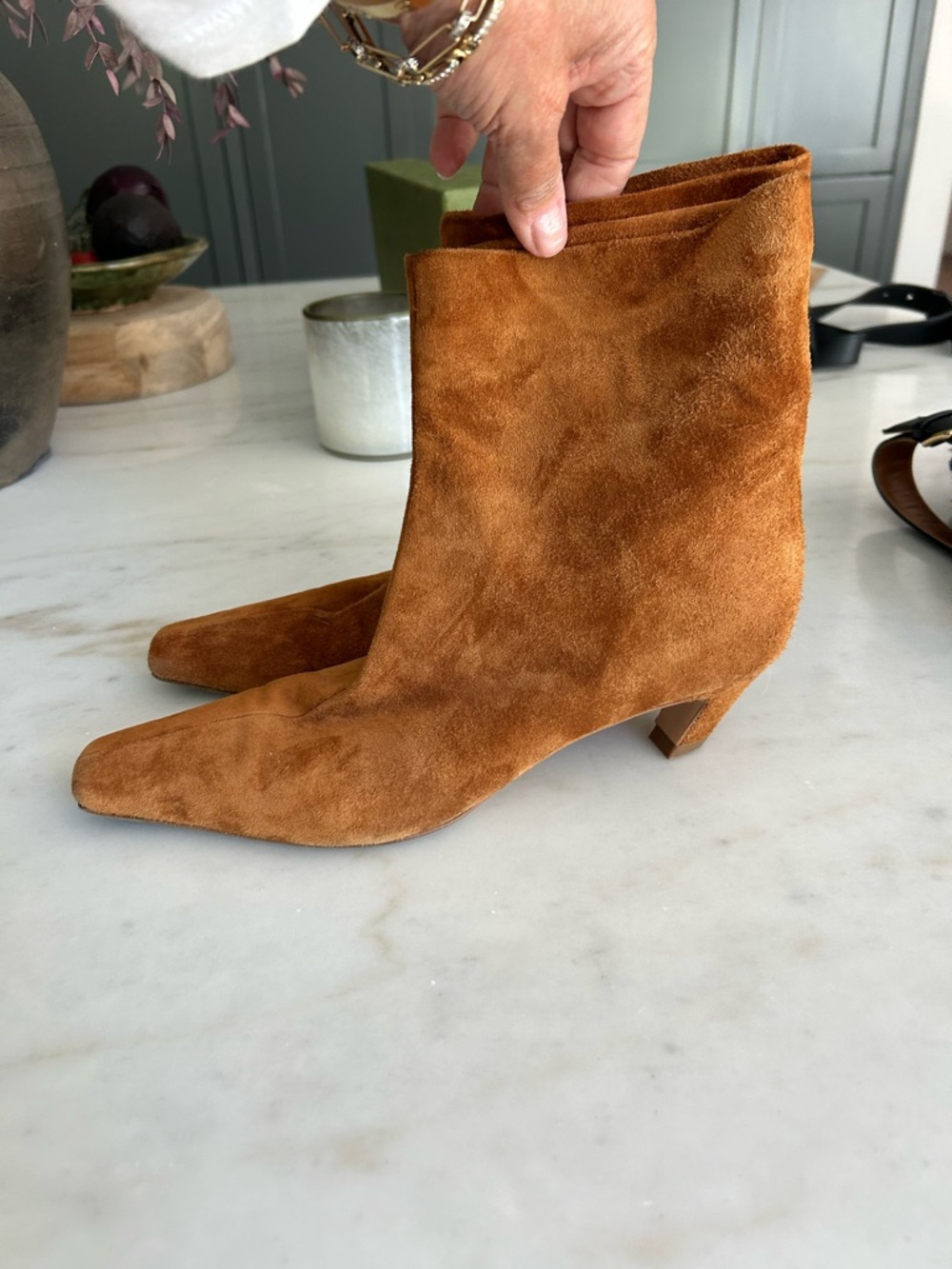 Women's Suede Pointed-Toe Ankle Boots - Rust Suede Khaite - Picture 3 of 11